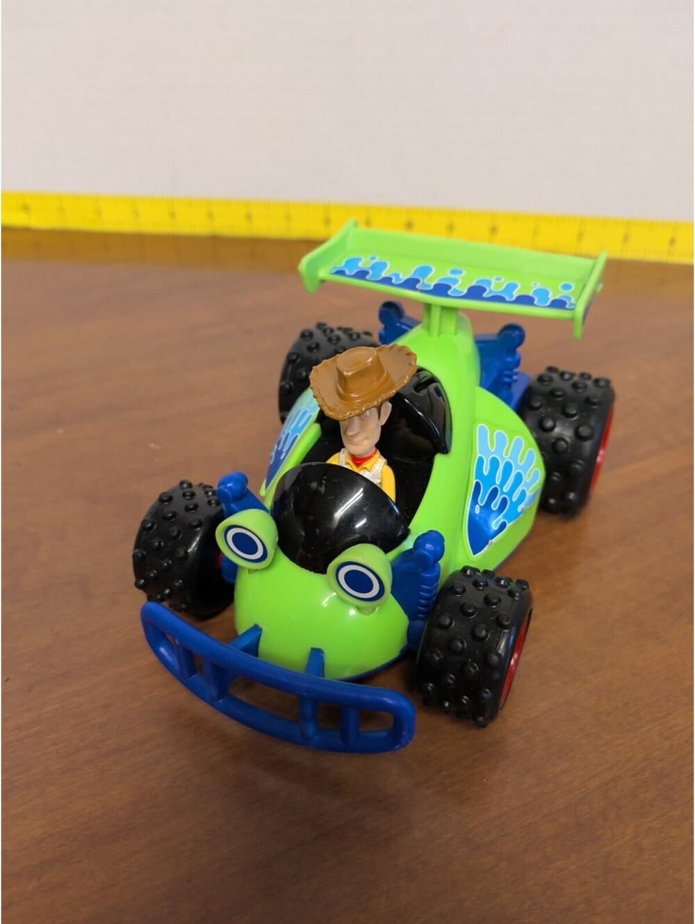 2009 Disney Pixar TOY STORY 3 Shake N Go Talking WOODY CAR Green Blue Tested
